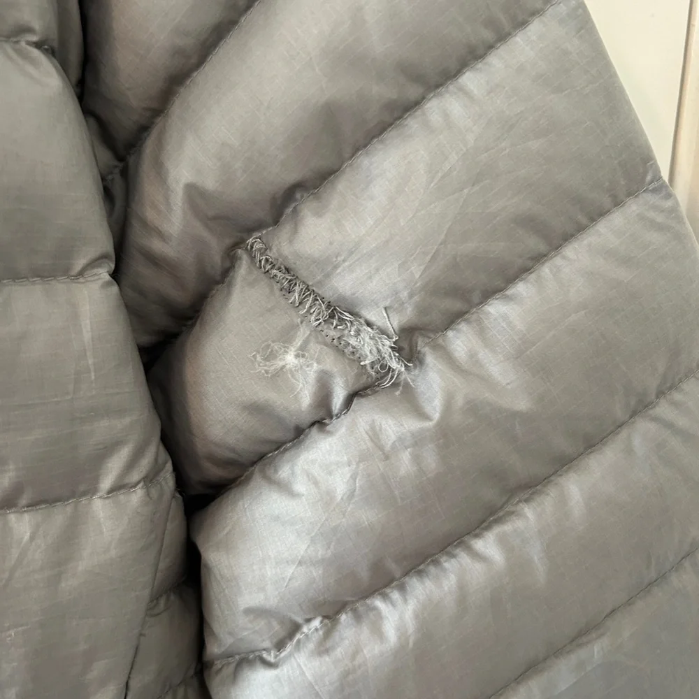 Women's Patagonia Down Sweater Jacket - Picture 8 of 8